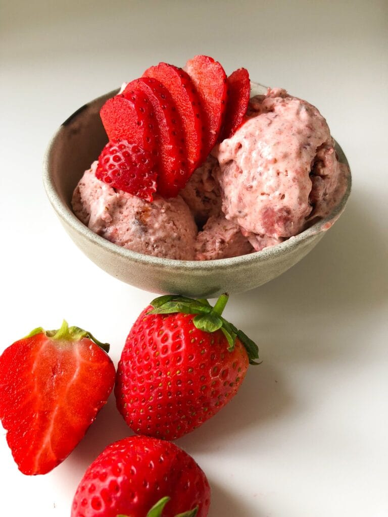 Strawberries Ice Cream